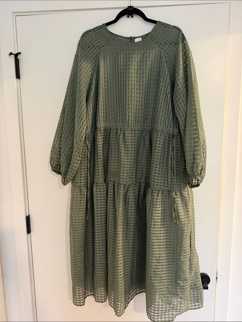 H&M Olive Green Eyelet Tiered Midi Dress